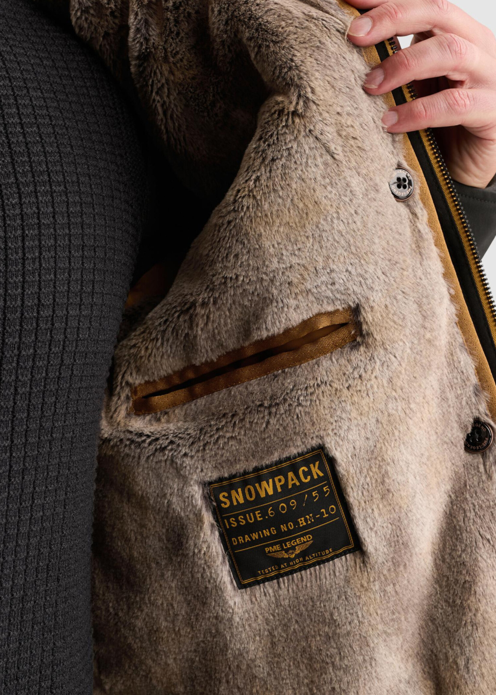 PME Legend Semi Long Jacket Snowpack - Beluga