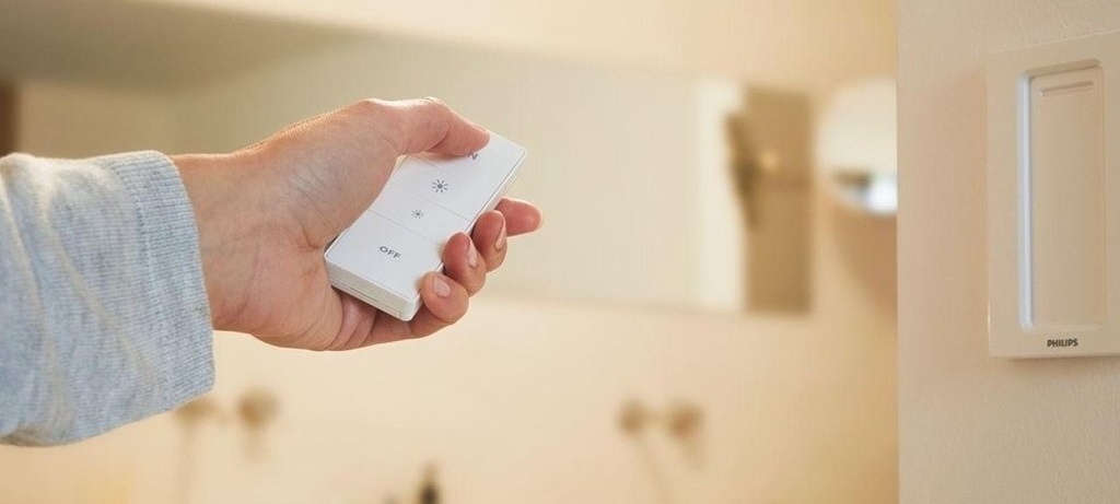 Batterij vervangen van de Philips Hue Dimmer Switch? Makkie! -  Smartbright.nl