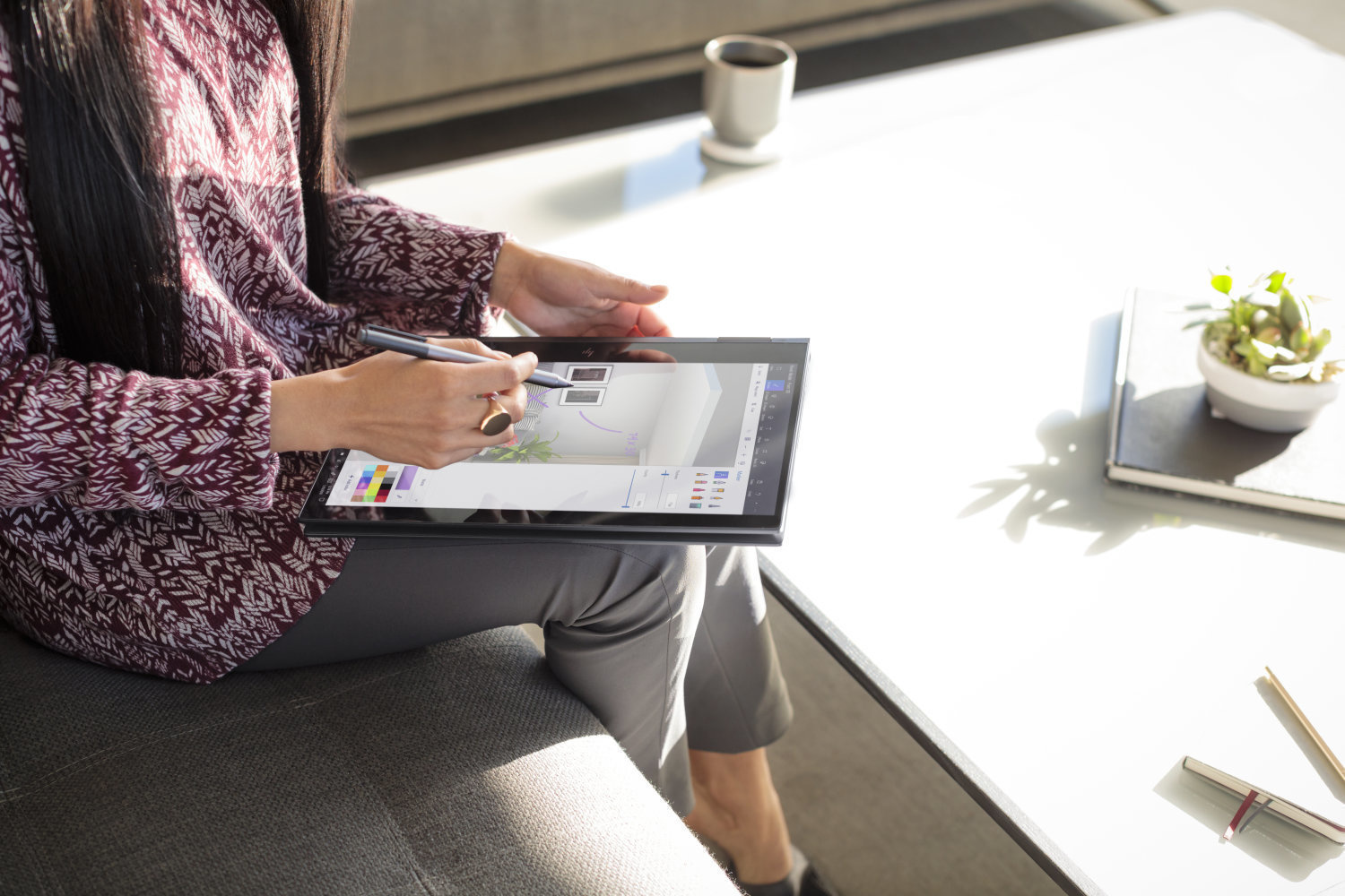 HP Dark Ash Silver Tilt Pen