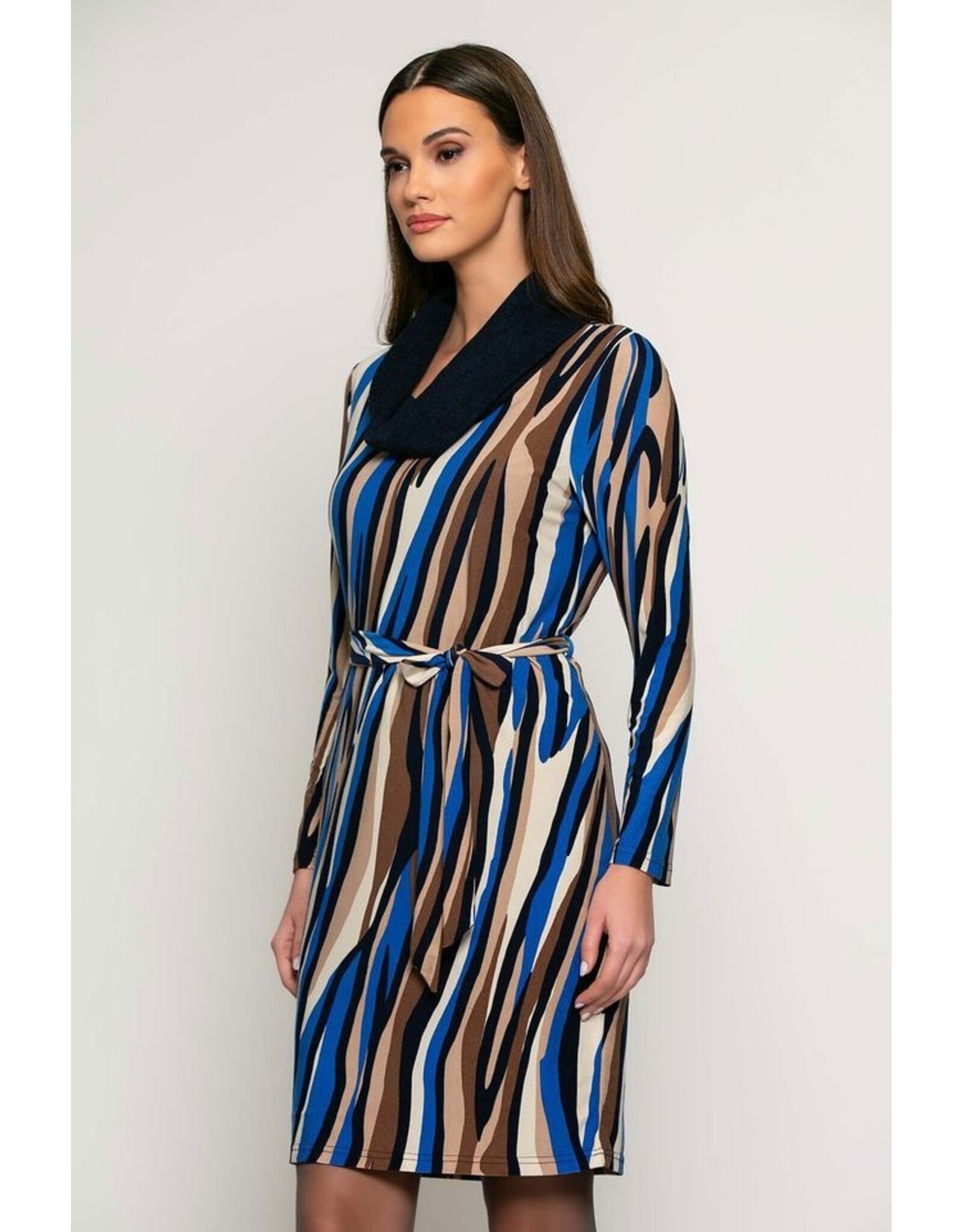 Batida 45 jurk Batida 2204 winter turquise print