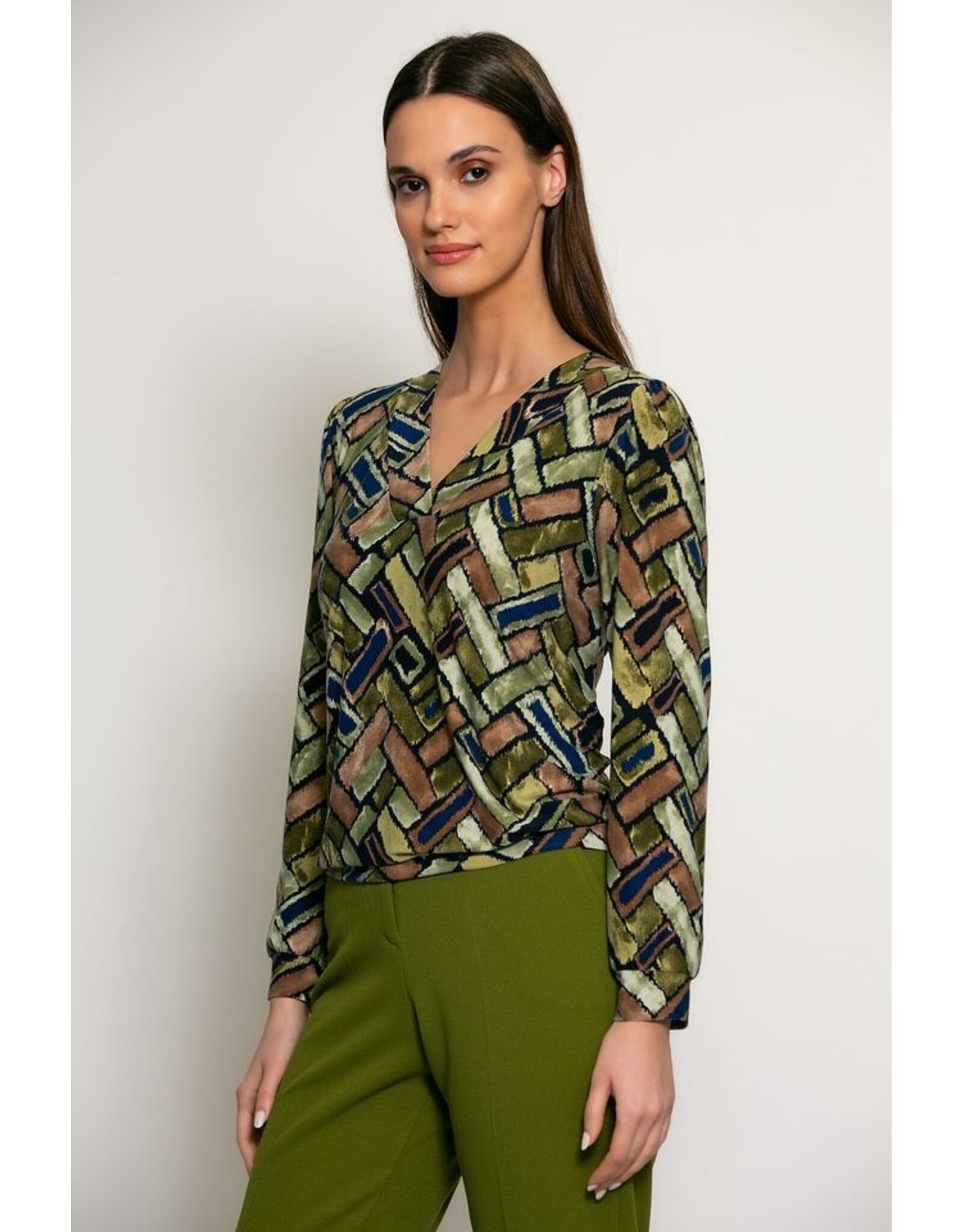Batida 45 shirt batida 2210 avocado print