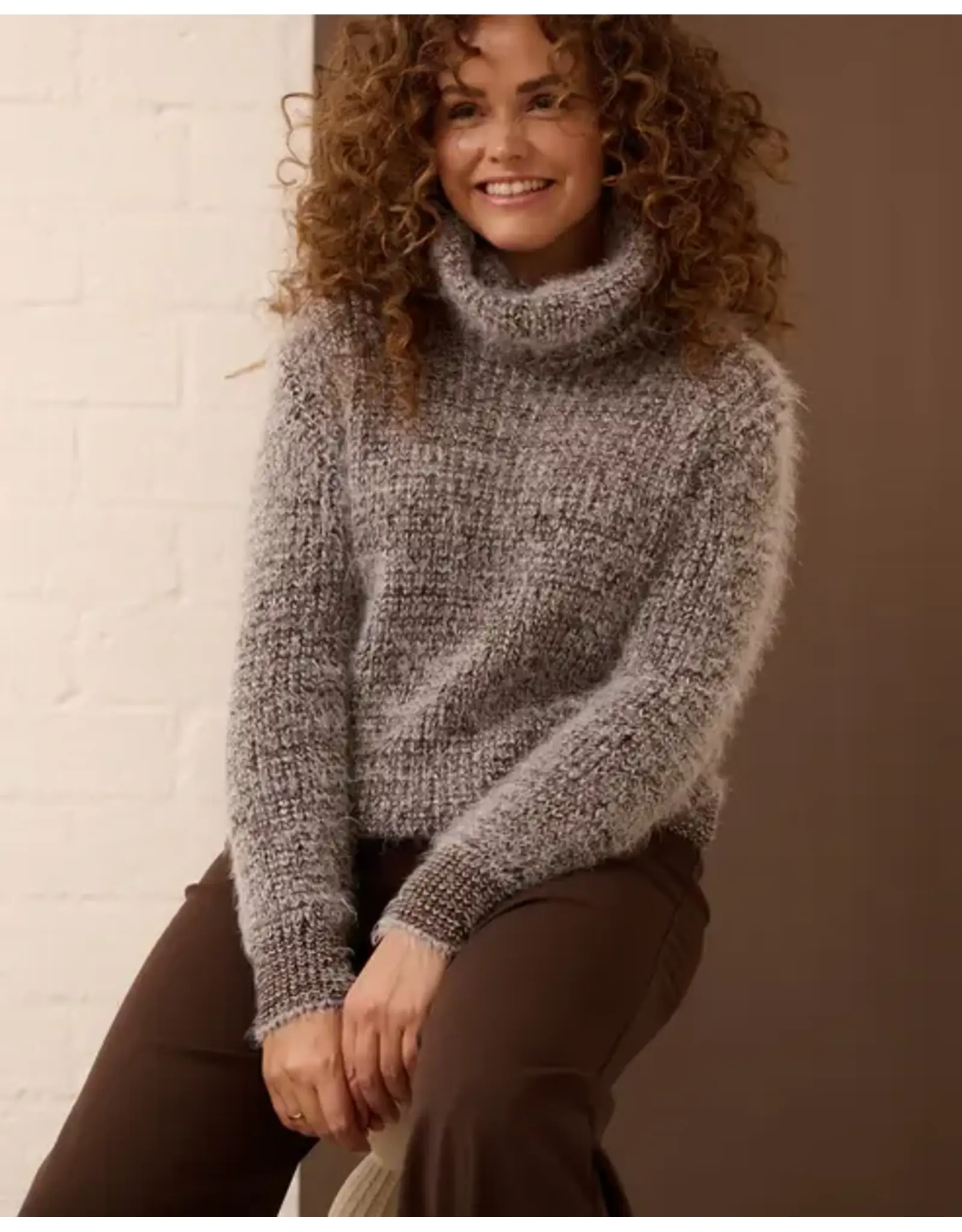 85 trui FOS 7616 Emi fluffy 205 bruin