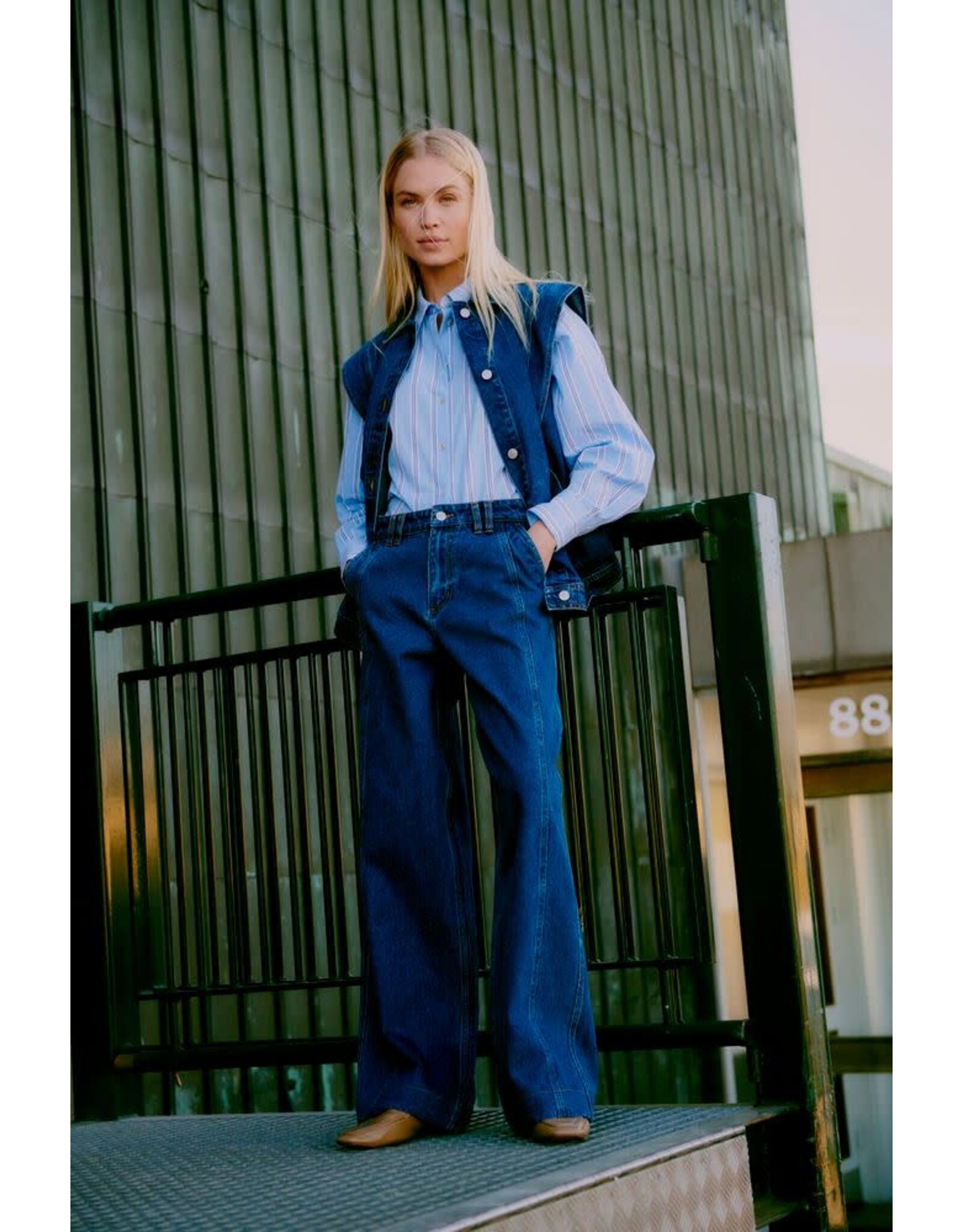 B.Young 44 waistcoat B.Young 20818559 bykakai 200462 jeans