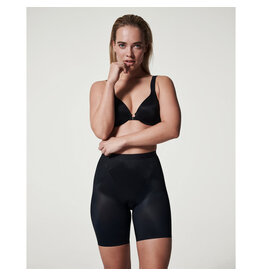 24 SPANXshape 10234R mid-thigh short 99990 very black