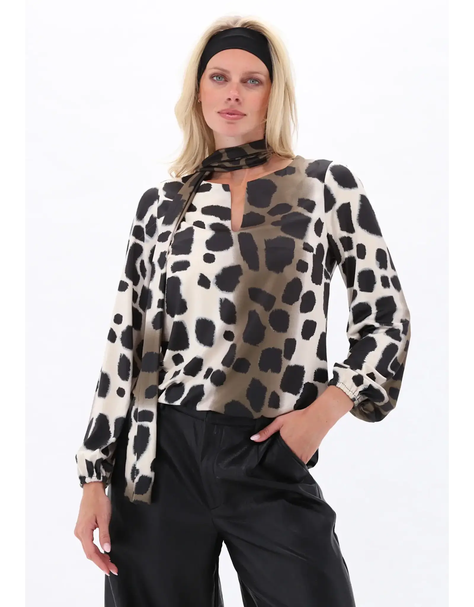 K-design 20 top K-design rh met sjaaltje en print D119 P147