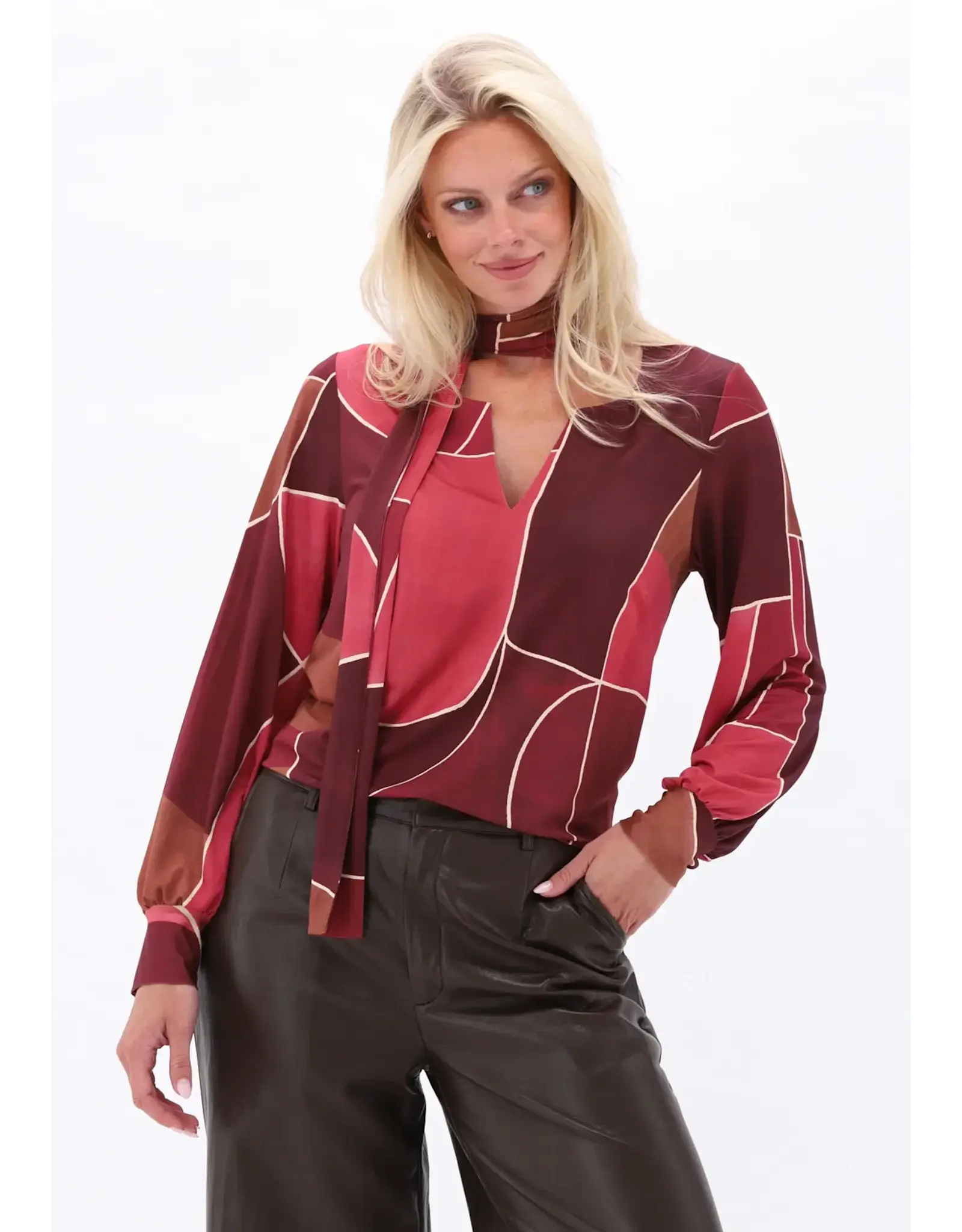 K-design 20 top K-design met sjaaltje en print D307 P165