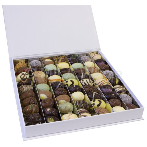 Luxe doos met 56 paaseitjes assorti vullingen