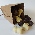 Piepfiguren verpakt in de kleine eco mand van de sint