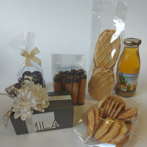 Huisbox vol zoet en pralines en ...