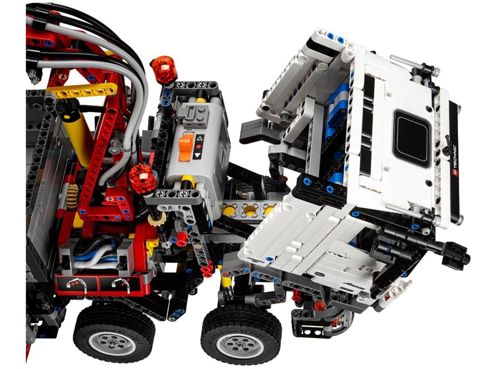 brandwonden Kennis maken Socialisme LEGO 42043 Mercedes-Benz Arocs 3245 huren? | Bricksverhuur