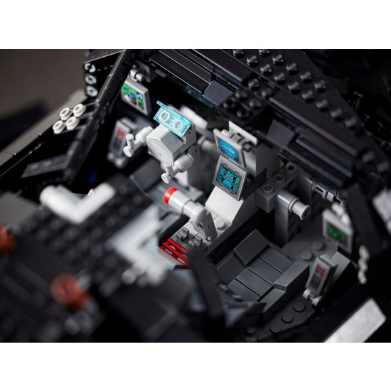 LEGO 76240 DC Batman™ Batmobile™ Tumbler