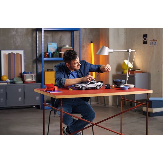 LEGO 10300 Back to the Future tijdmachine