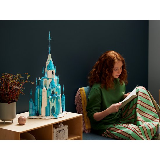LEGO 43197 Het IJskasteel