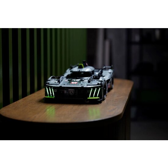 LEGO 42156 Peugeot 9X8 24H Le Mans Hybrid Hypercar