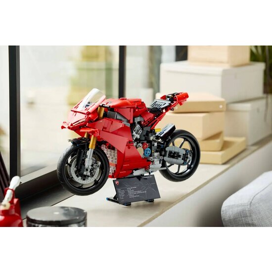 LEGO 42202 Ducati Panigale V4 S motor