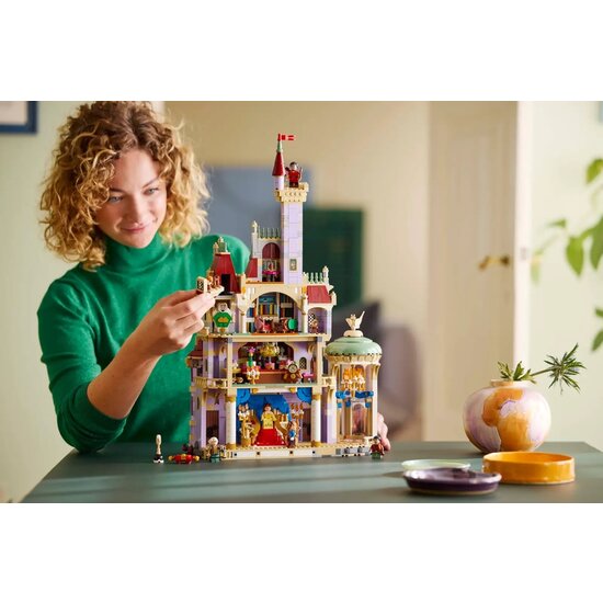 LEGO 43263 Belle en het Beest kasteel