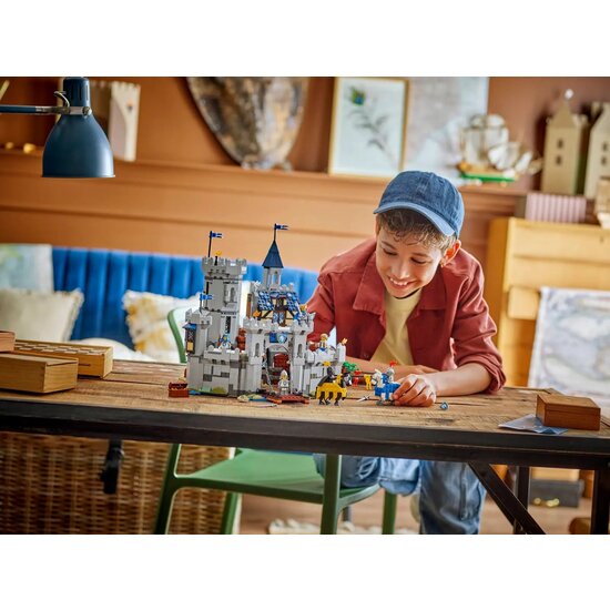 LEGO 31168 Middeleeuws kasteel met ridders te paard