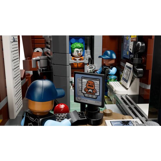 LEGO 76300 Arkham Asylum