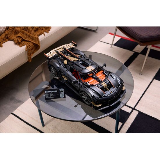 LEGO 42232 Koenigsegg Sadair's Spear megacar