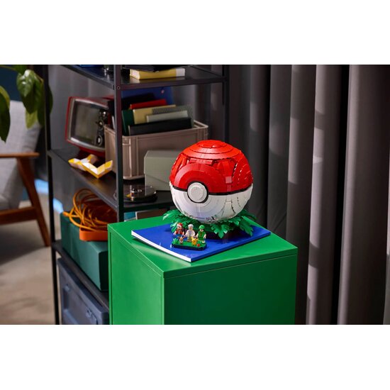 LEGO 72154 Pokéball met Trainer scènes