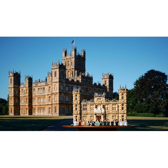 LEGO 21373 Downton Abbey