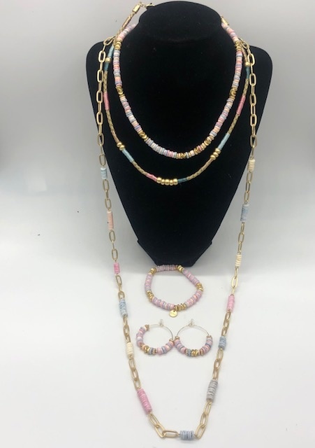 Biba  Ketting Biba goud mat/roze /blauw