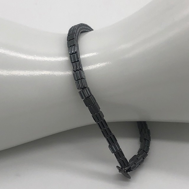 Biba  Armbandje BIba grijs