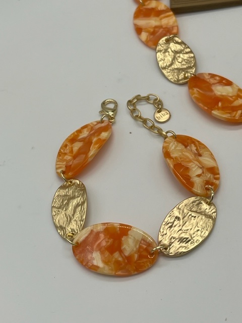 Biba  Armbandje Biba oranje /goud/gebr wit/mat