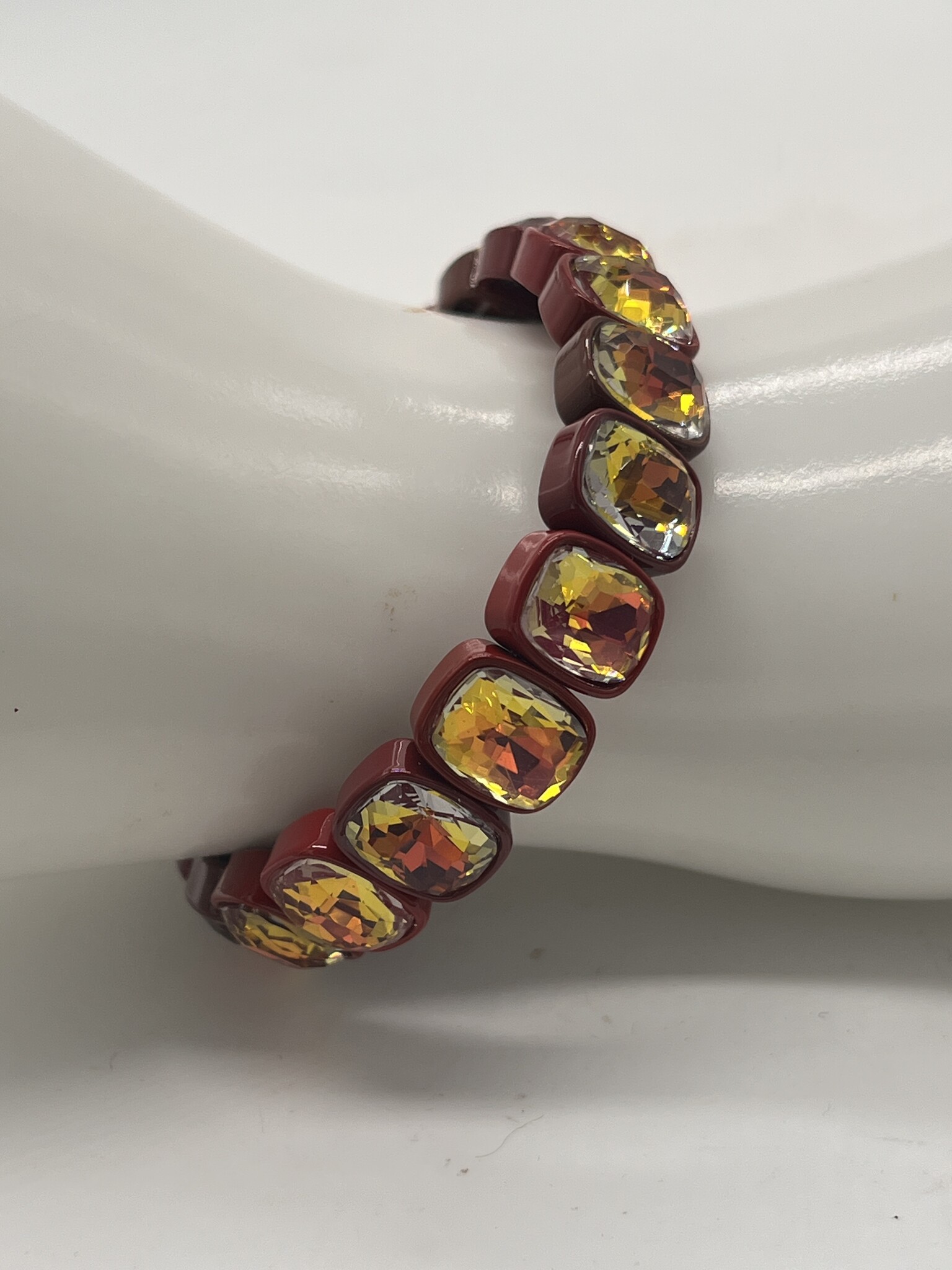 Biba Armbandje Biba goud/rood/bruin kristal
