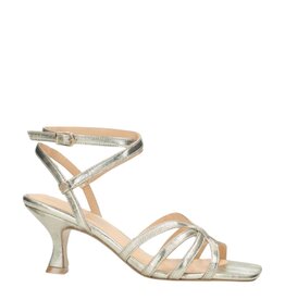 Fred de la Bretoniere Pump Cary Light Gold