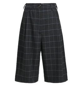Essentiel Antwerp Bermudas Kreme combo2 Charcoal chic