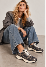 Mercer Sneaker The re-run cracked Antracite