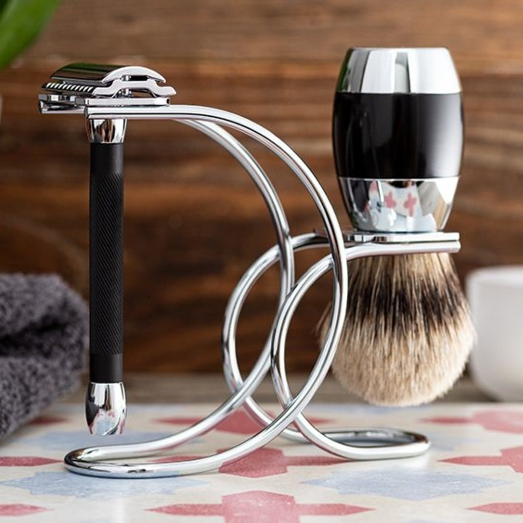 Shaving set Silvertip shaving brush and Safety Razor