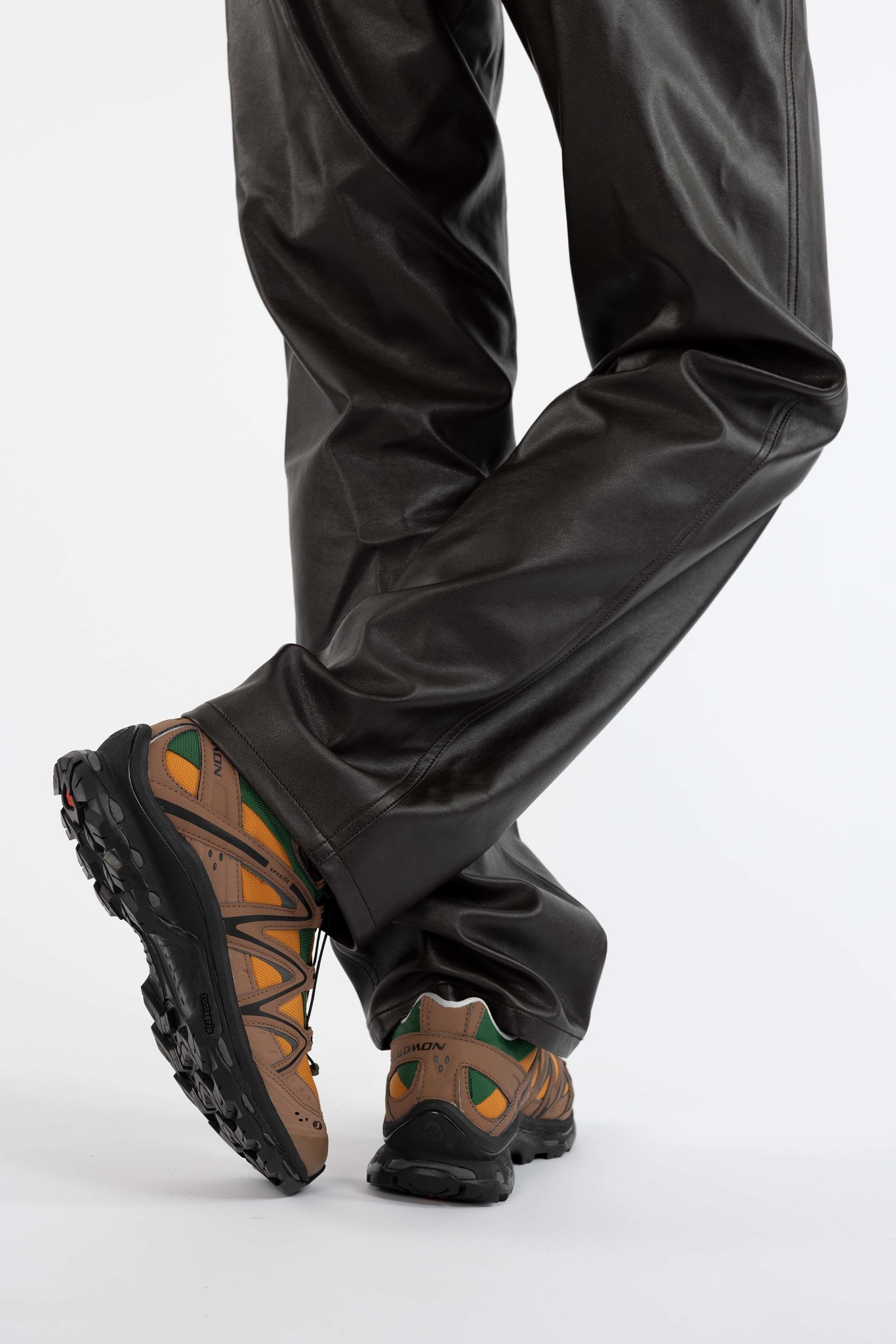 XT-Quest 75th Golden Oak/Acorn