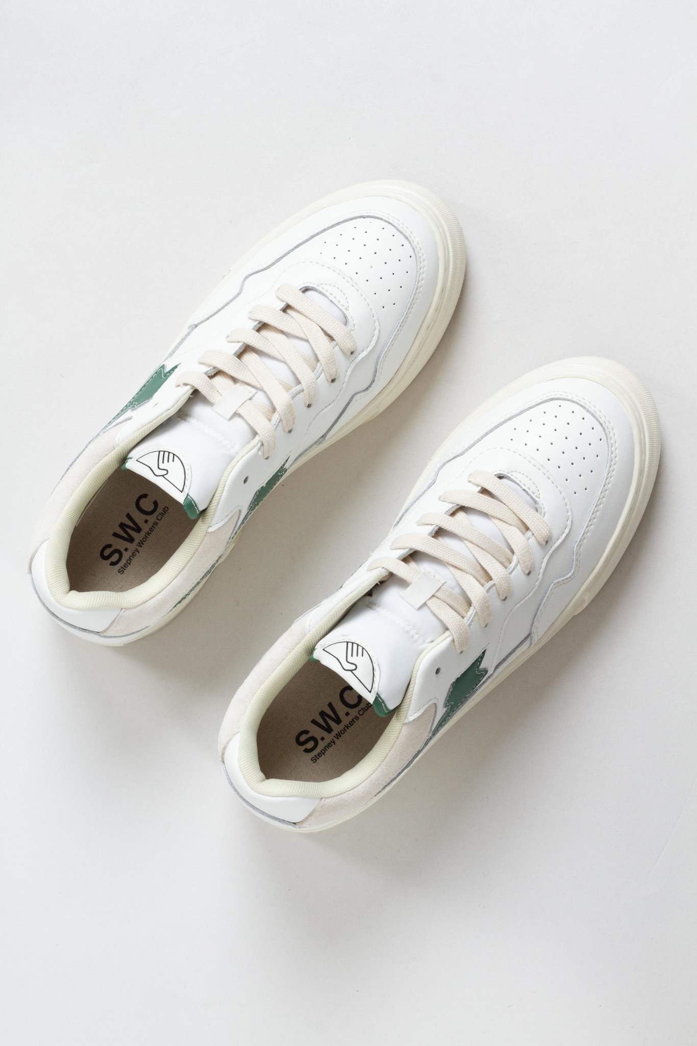 Pearl S-Strike Leather White/Green | Welcome to Shelter