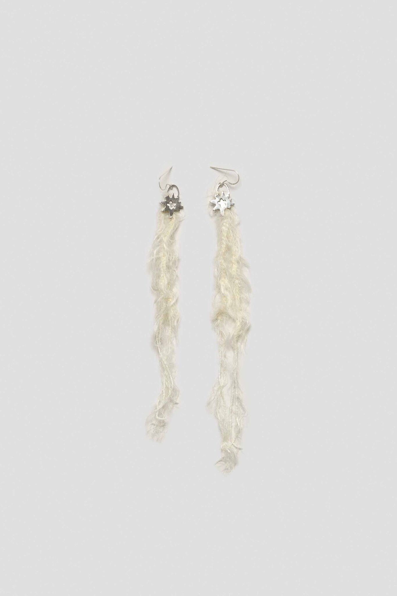 Barbara Earrings White