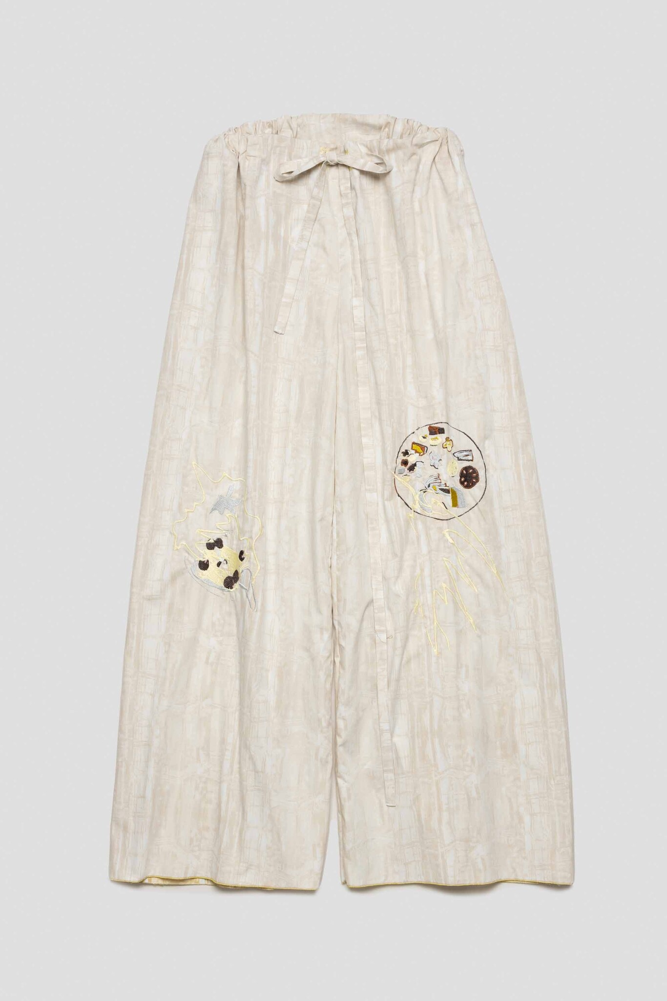 beige trousers with tahini toast