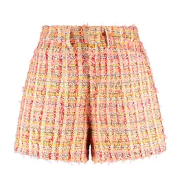 Studio Amaya Saar short