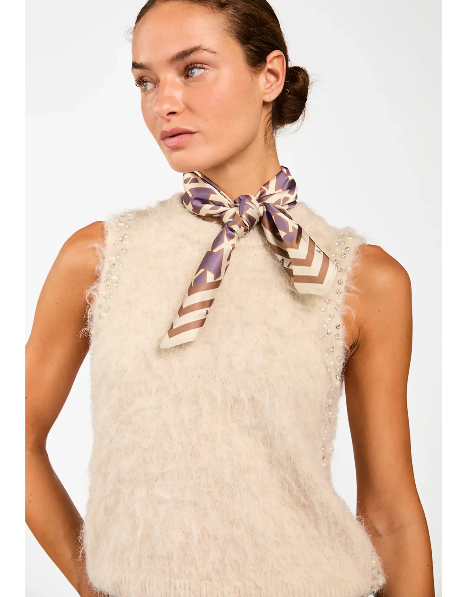 Aaiko Sjaal - Bison Brown