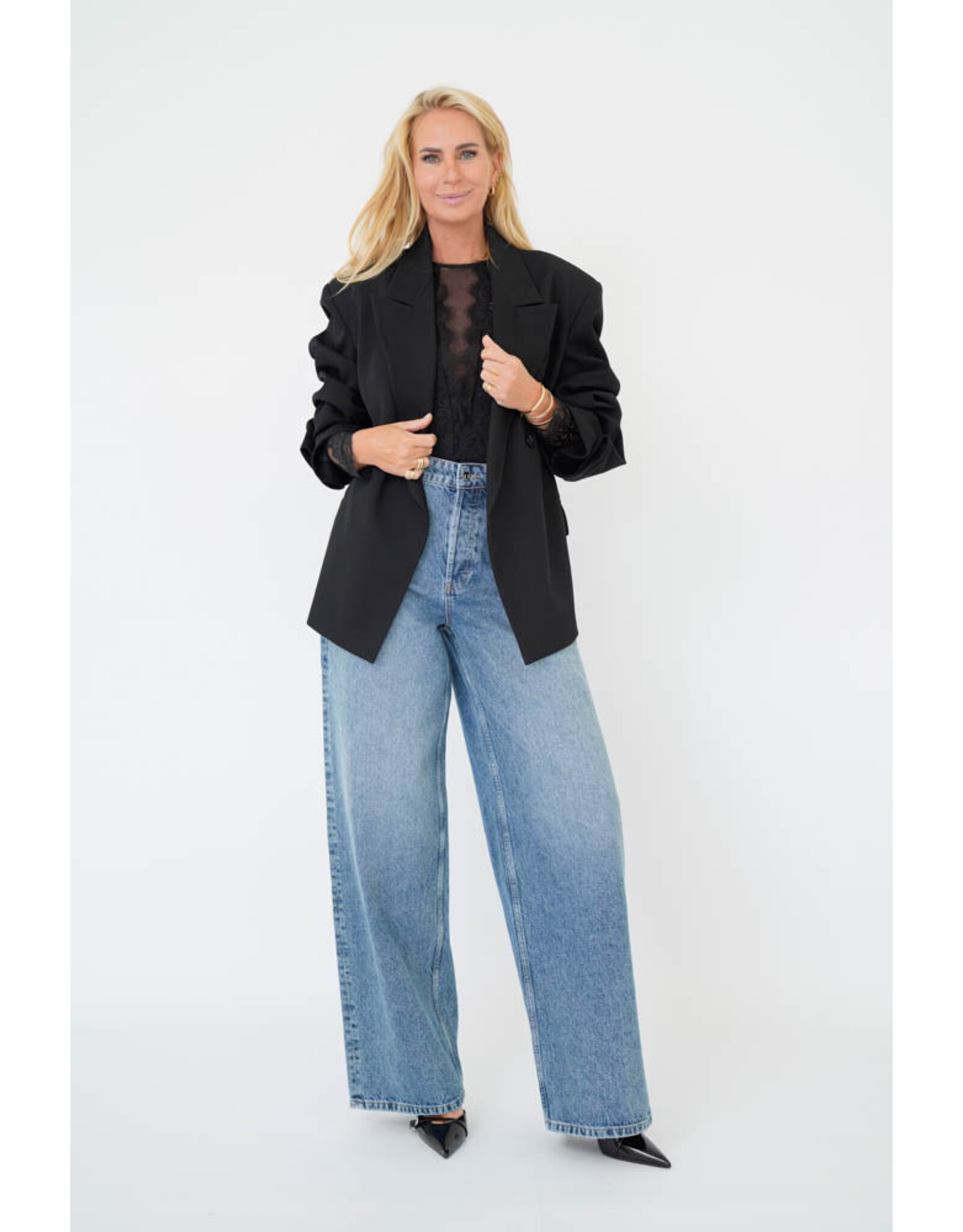 Est Seven Israe Blazer - Black