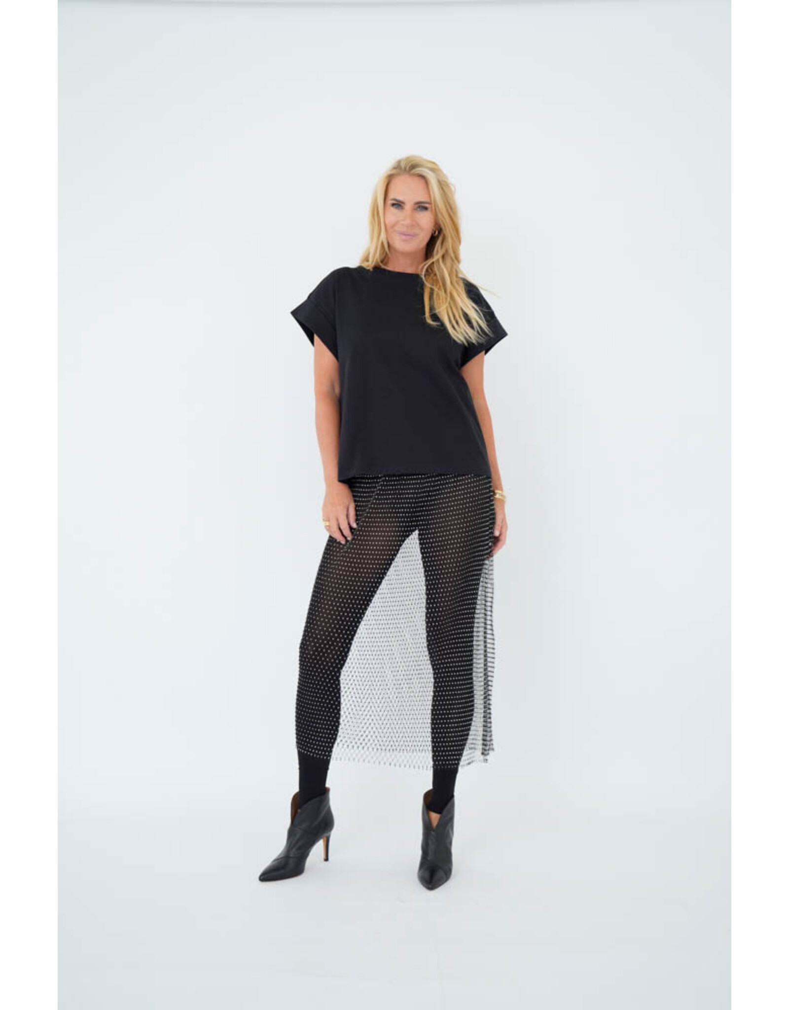 Est Seven Meryem Top - Black