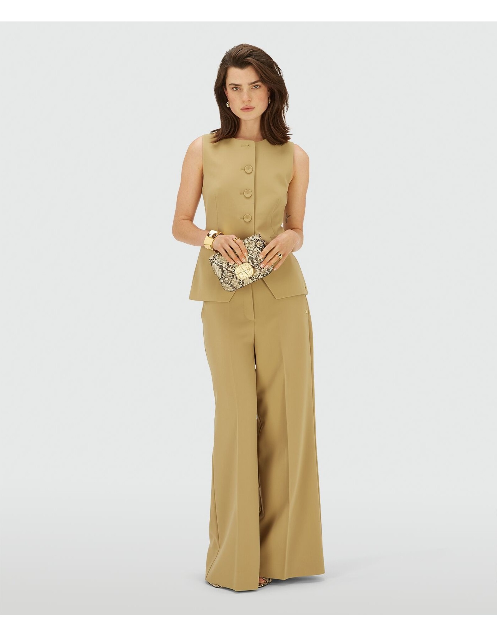 Josh V Jessie - Mustard Yellow