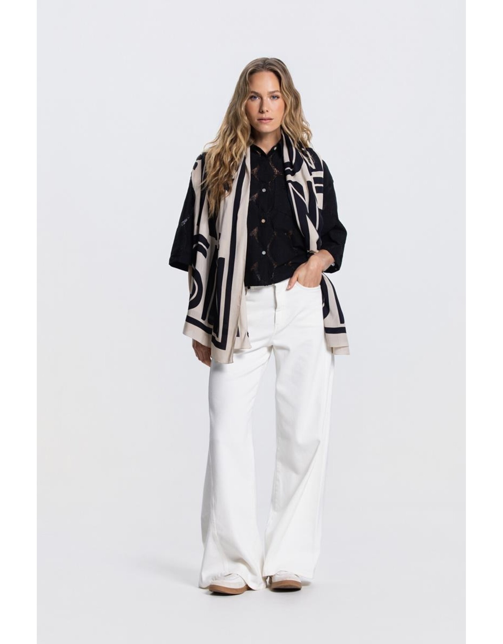 Jansen Scarf Printed - Black