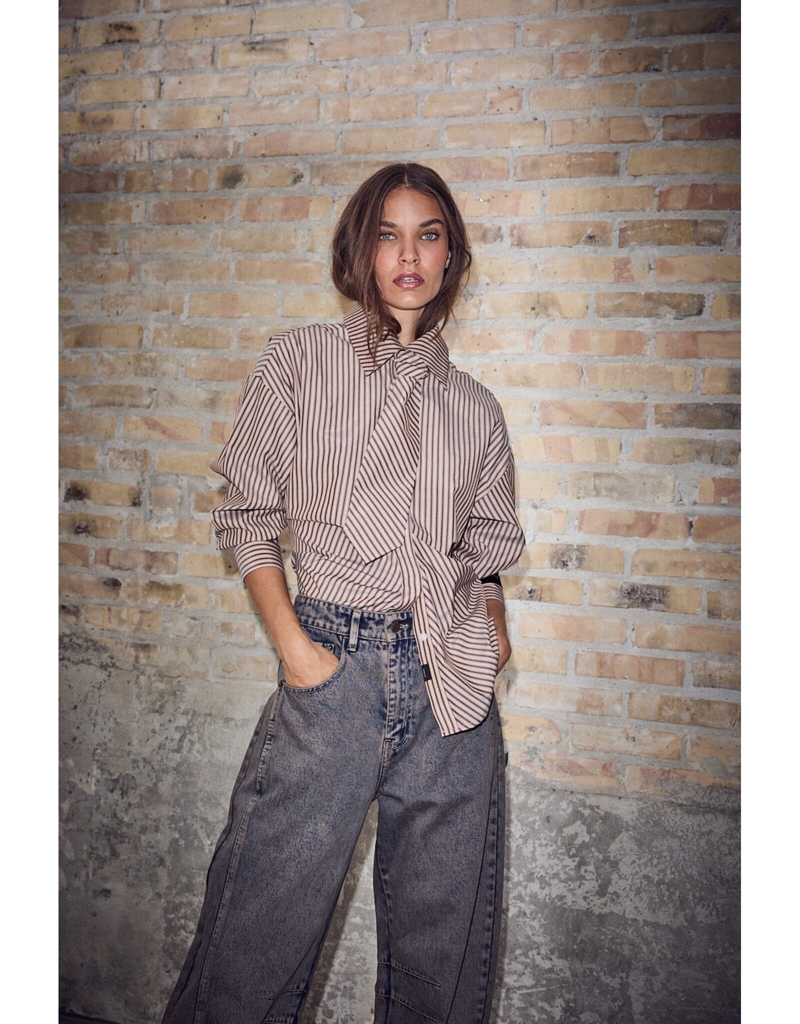 Haute L'amitié Drew Barrel Panel Tall Jeans - Mocca