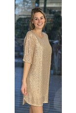 Jurk goud met pailletjes korte mouw