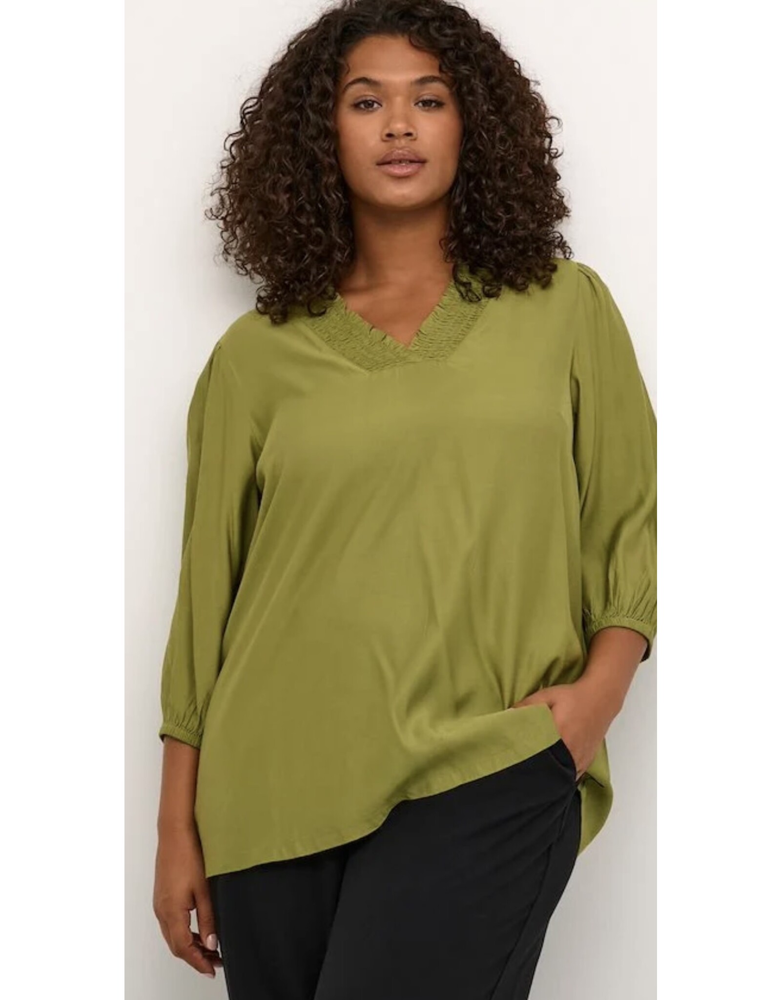 Kaffe Bloes groen V hals