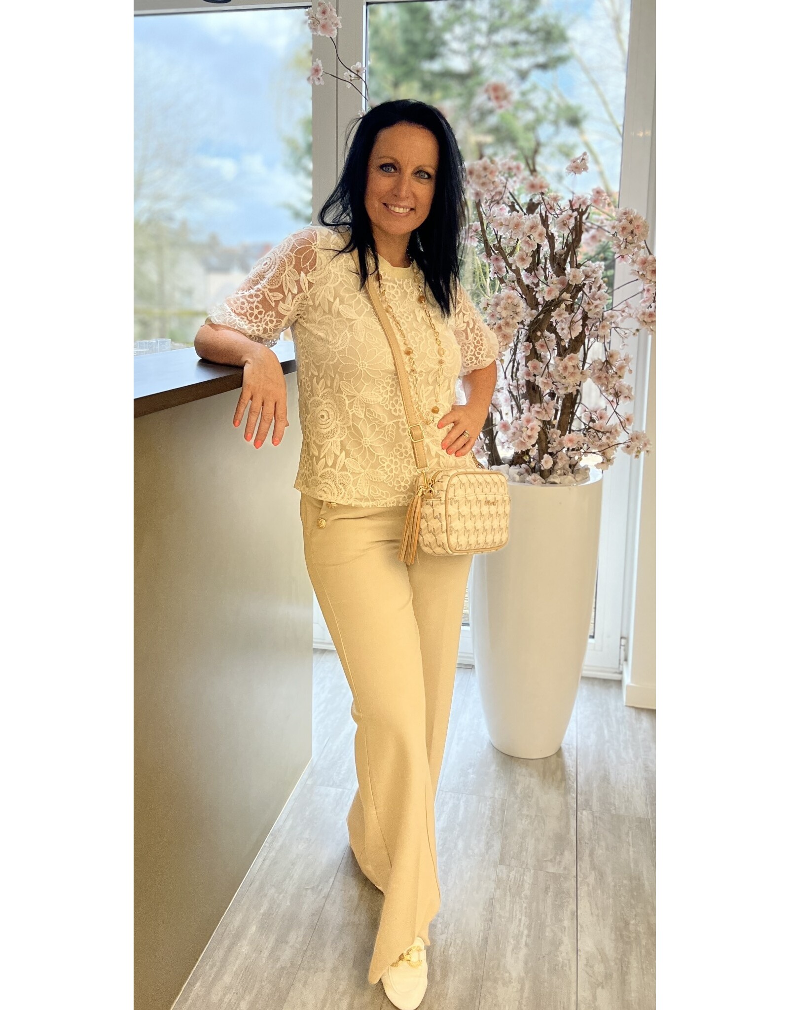 Bloes beige broderie