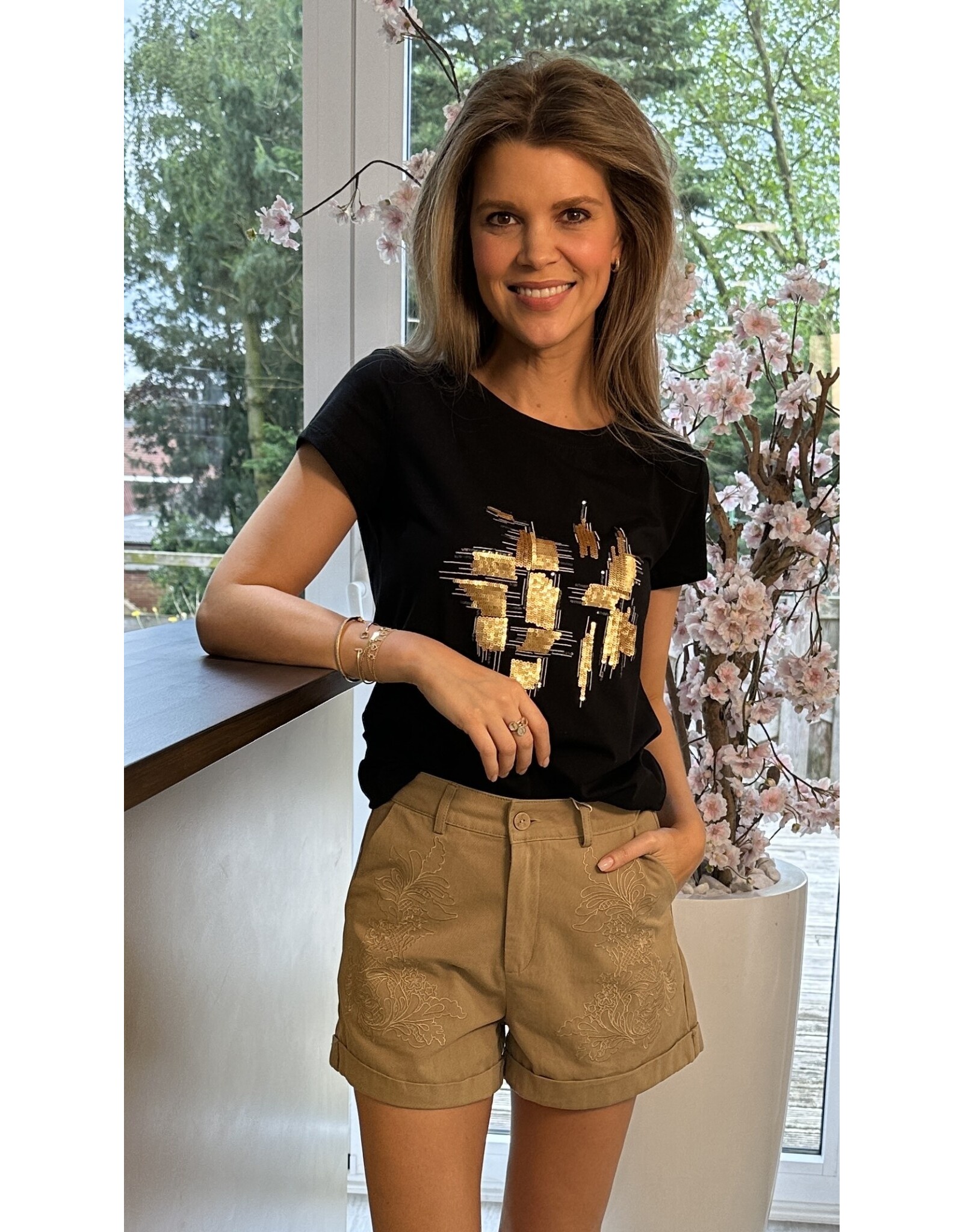 Parijs T shirt met gouden paillettes