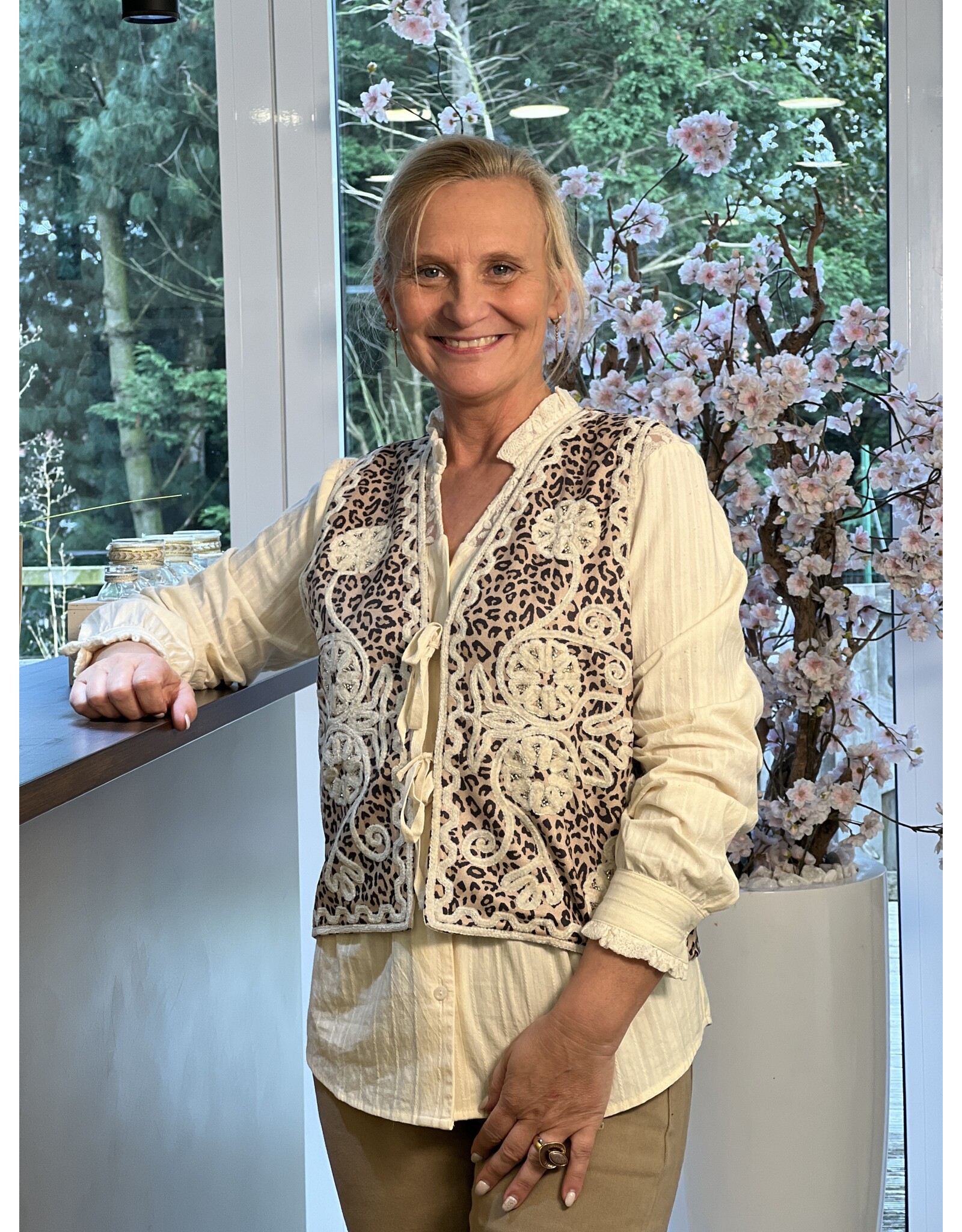 Italie Body panterprint en bloemen