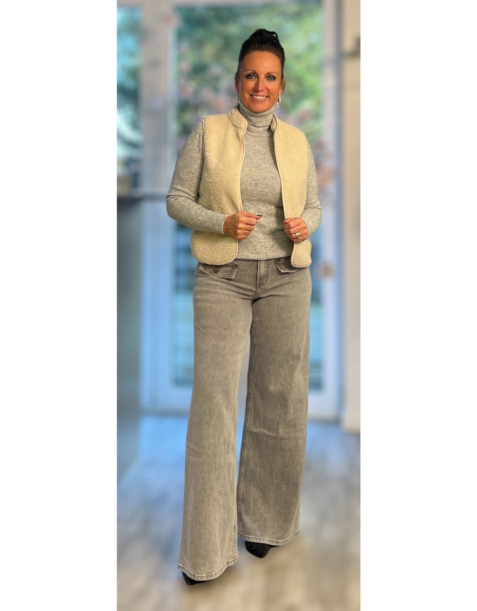 Ivy Beau Wolletje Fernanda white